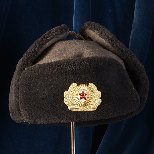 Chapka ddr insigne russe - ddr,